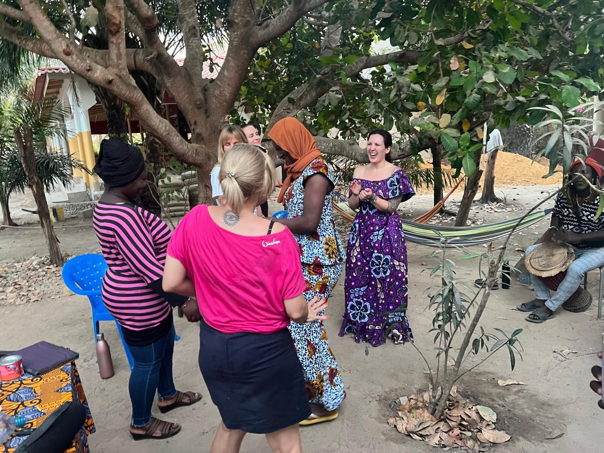 Abene Shudyma Lodge Abémé エクステリア 写真
